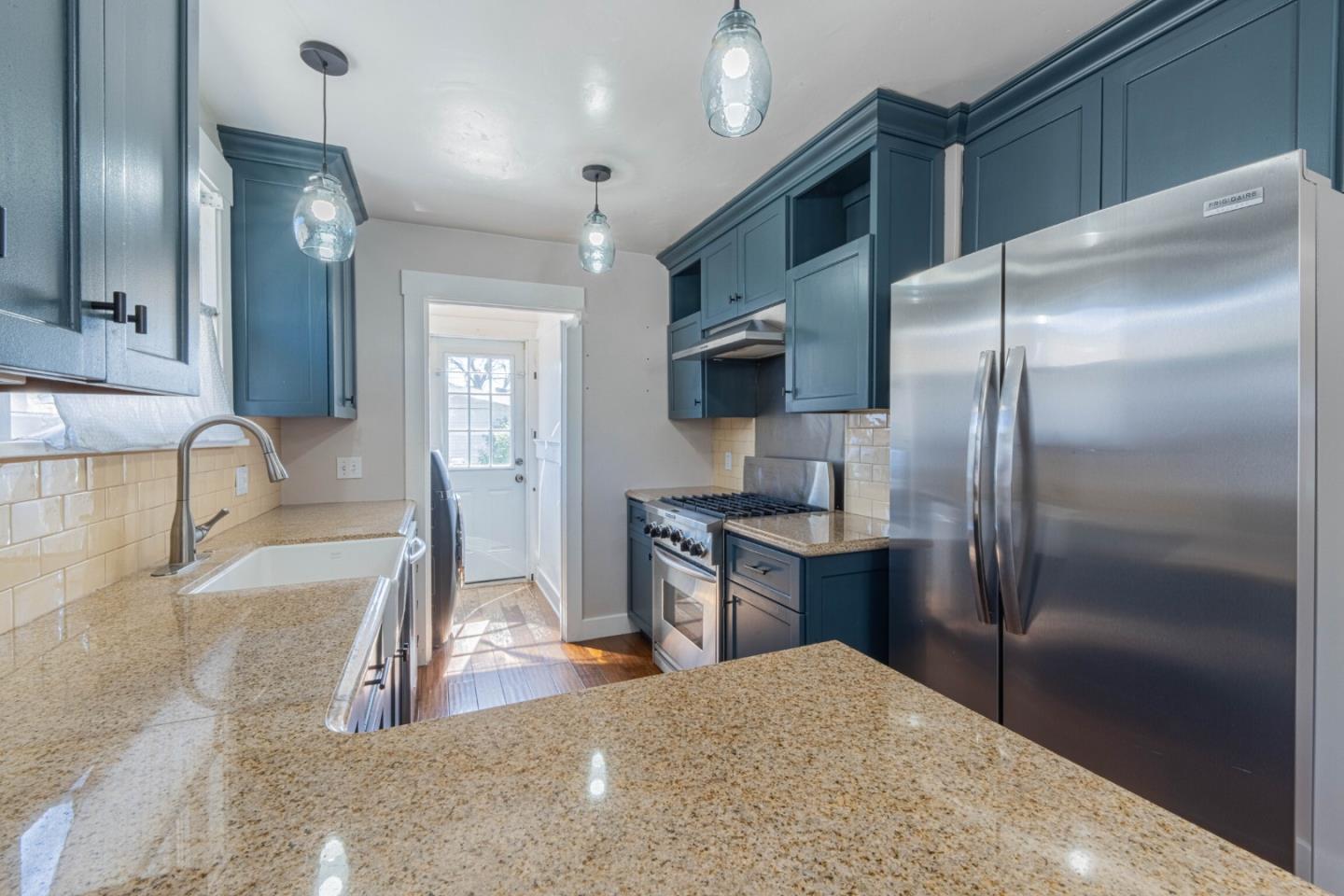 Detail Gallery Image 10 of 34 For 116 Oak St, Salinas,  CA 93901 - 1 Beds | 1 Baths