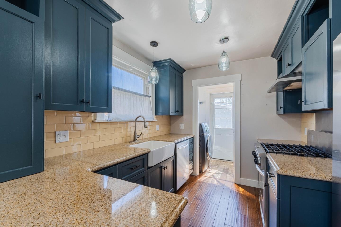 Detail Gallery Image 13 of 34 For 116 Oak St, Salinas,  CA 93901 - 1 Beds | 1 Baths