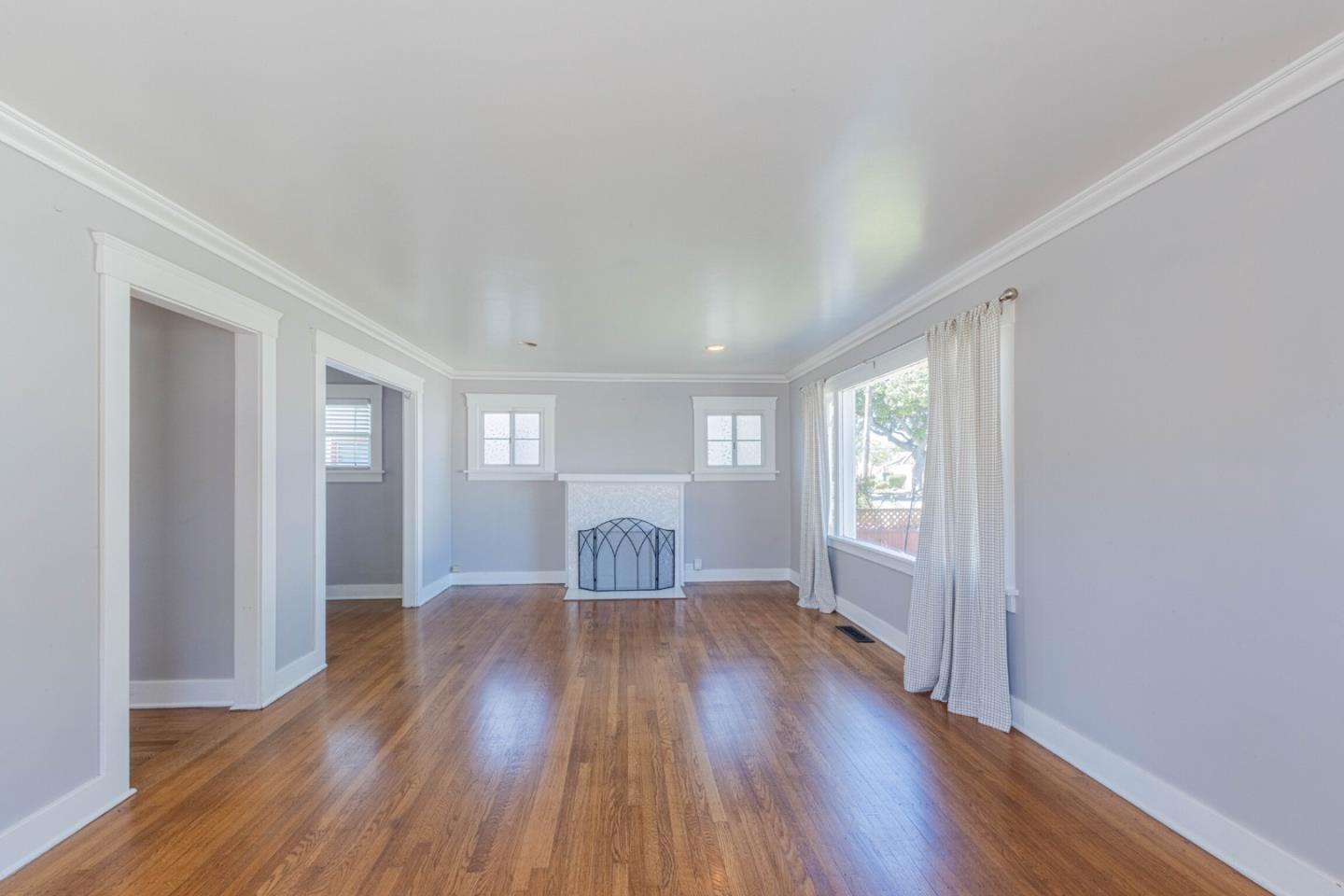 Detail Gallery Image 5 of 34 For 116 Oak St, Salinas,  CA 93901 - 1 Beds | 1 Baths