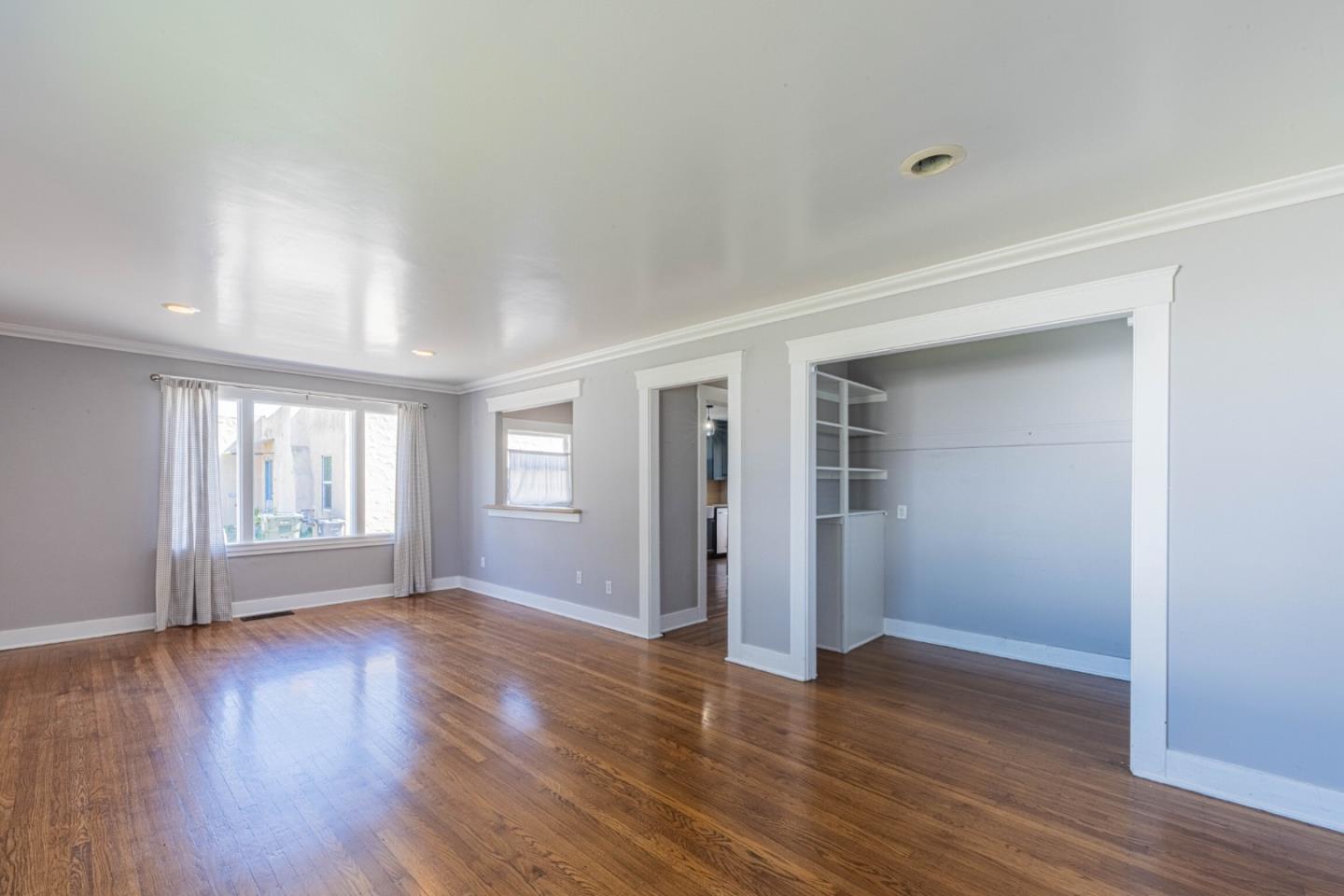 Detail Gallery Image 6 of 34 For 116 Oak St, Salinas,  CA 93901 - 1 Beds | 1 Baths