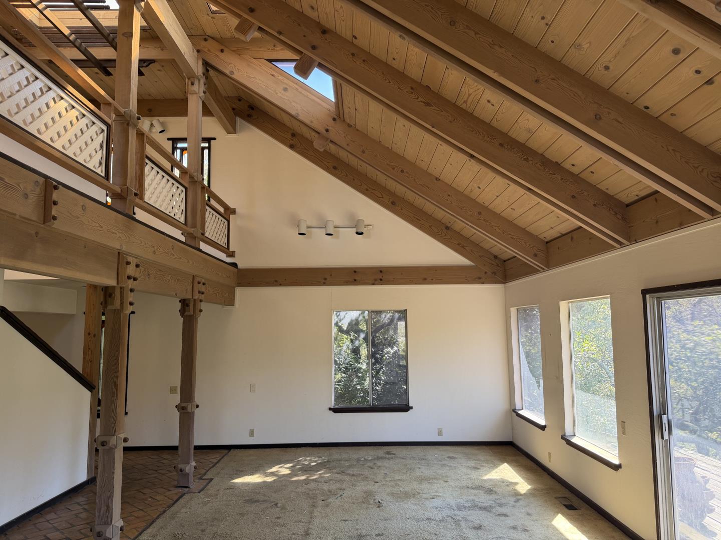 Detail Gallery Image 4 of 7 For 72 Fay Ave, San Carlos,  CA 94070 - 3 Beds | 3 Baths