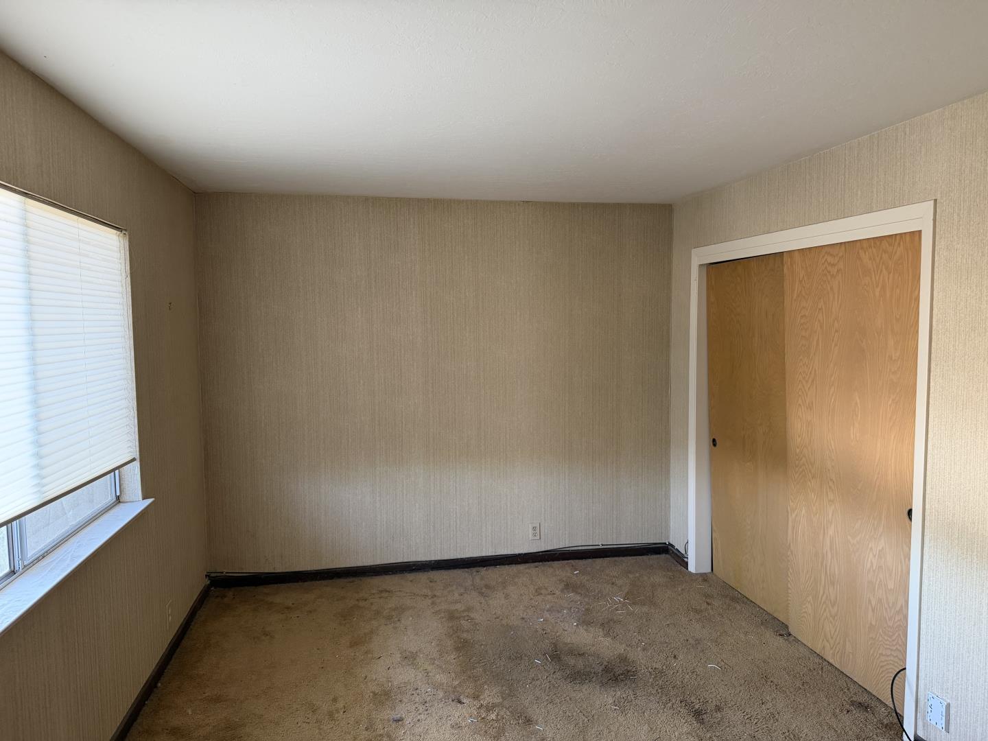 Detail Gallery Image 7 of 7 For 72 Fay Ave, San Carlos,  CA 94070 - 3 Beds | 3 Baths