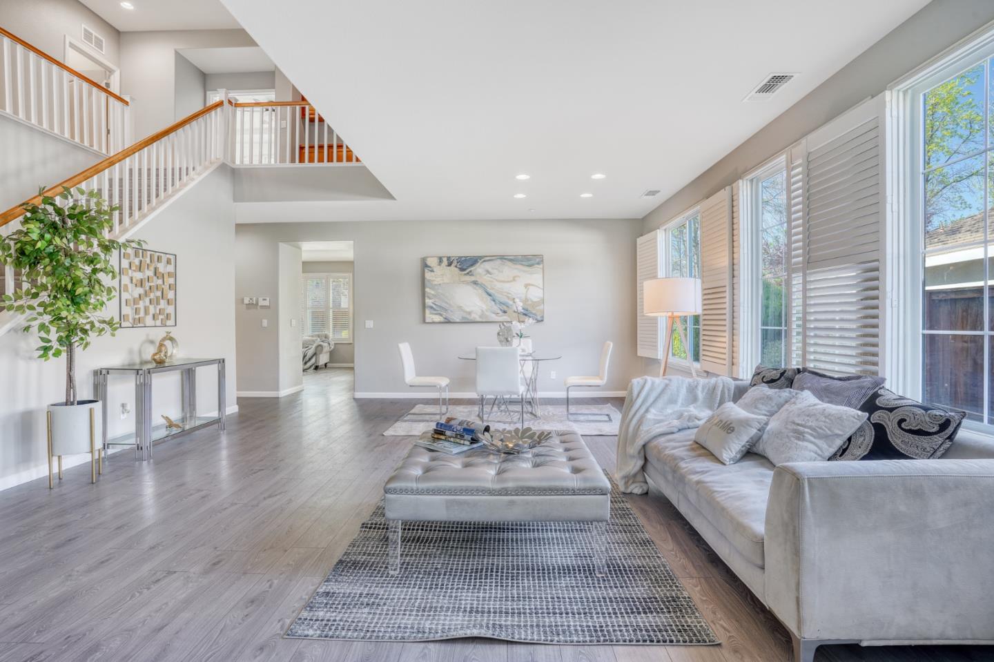 Detail Gallery Image 2 of 64 For 262 W Country Club Dr, Brentwood,  CA 94513 - 5 Beds | 3 Baths