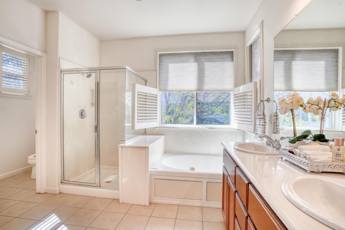 Detail Gallery Image 35 of 64 For 262 W Country Club Dr, Brentwood,  CA 94513 - 5 Beds | 3 Baths