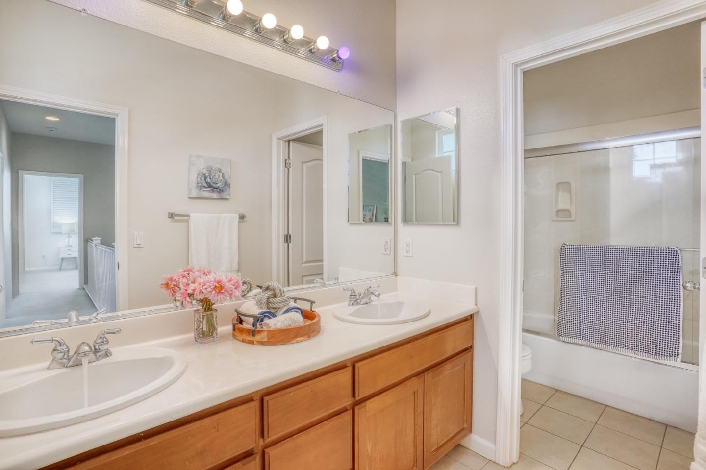 Detail Gallery Image 39 of 64 For 262 W Country Club Dr, Brentwood,  CA 94513 - 5 Beds | 3 Baths