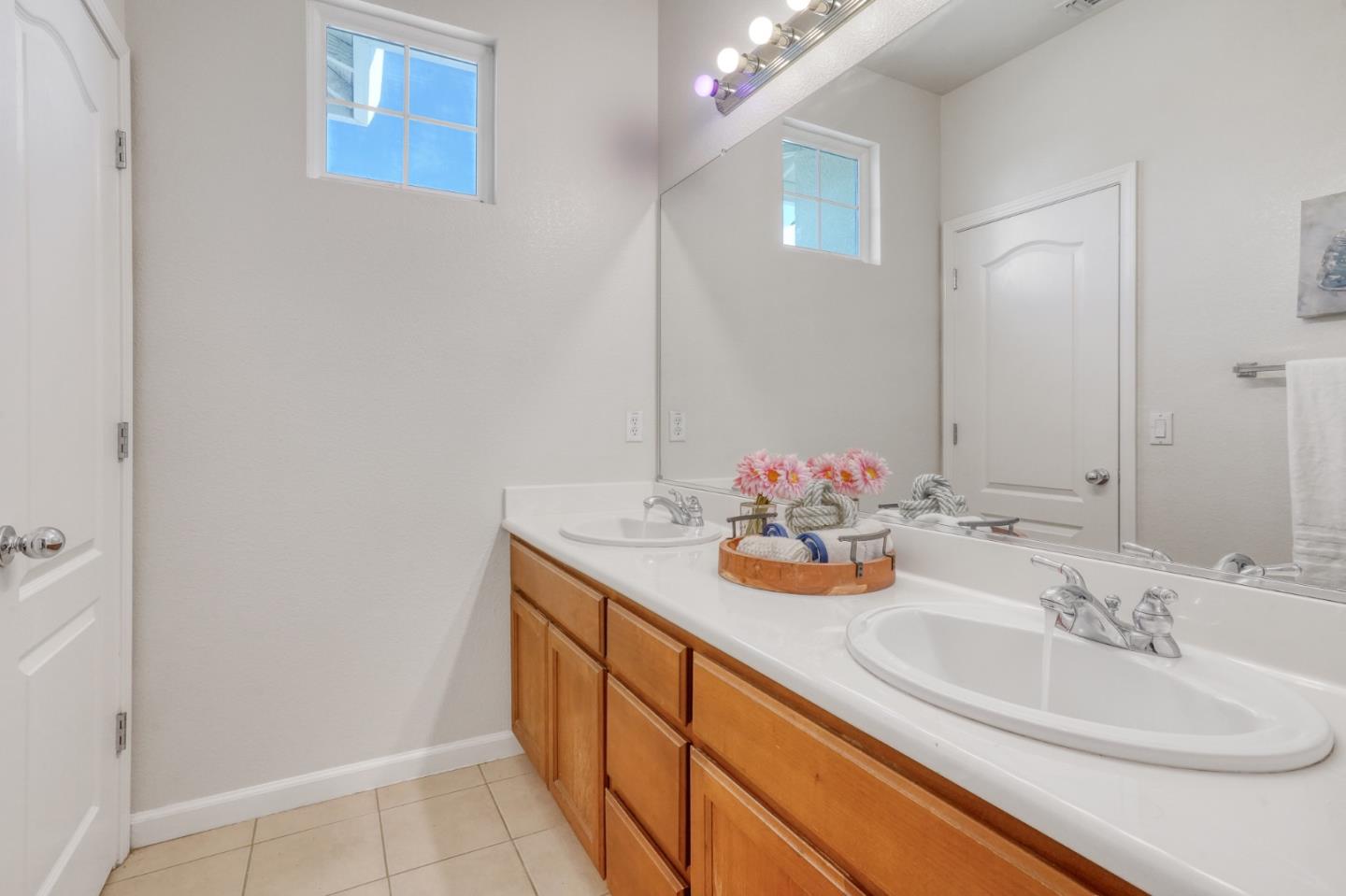 Detail Gallery Image 41 of 64 For 262 W Country Club Dr, Brentwood,  CA 94513 - 5 Beds | 3 Baths