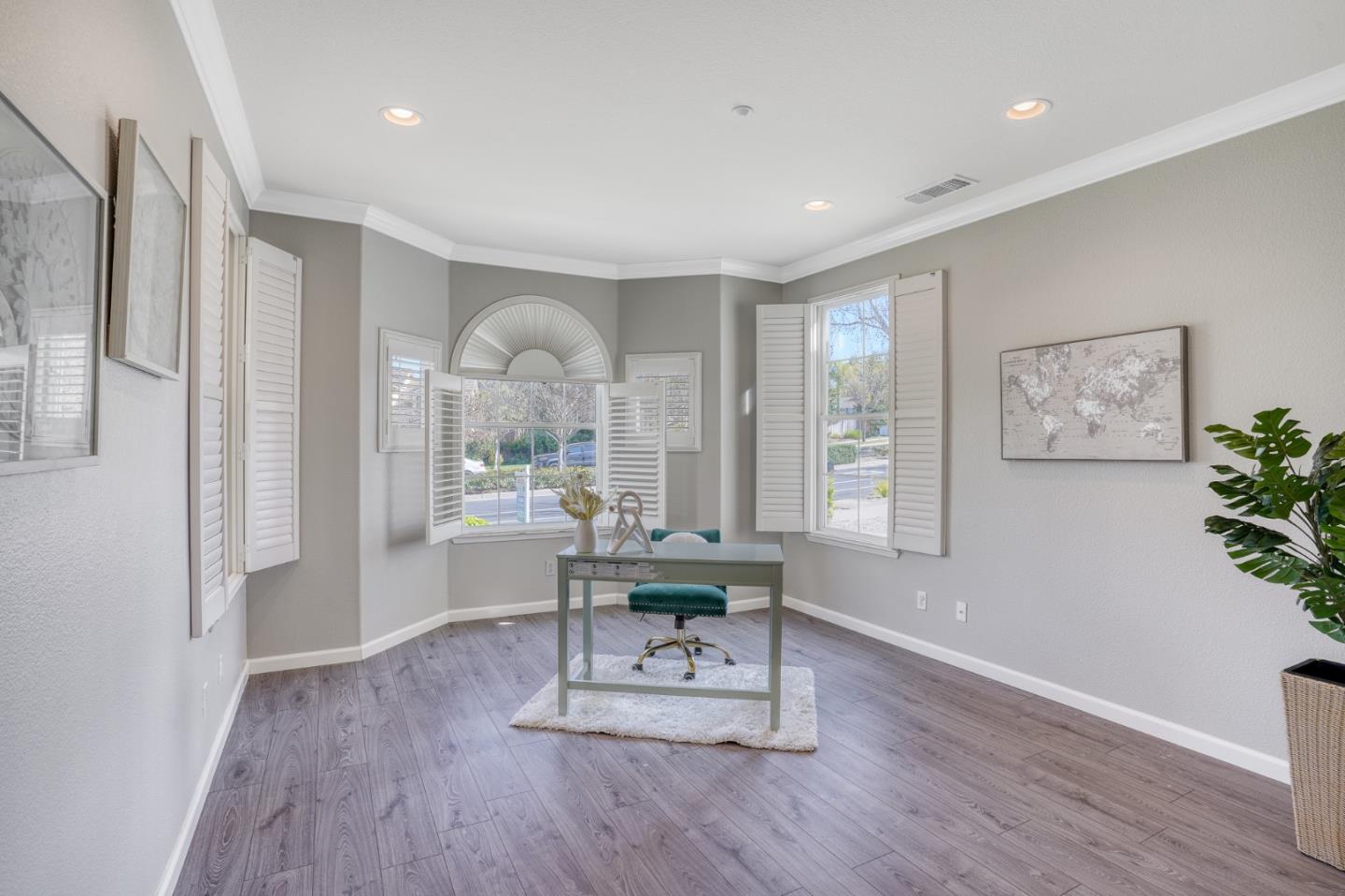 Detail Gallery Image 6 of 64 For 262 W Country Club Dr, Brentwood,  CA 94513 - 5 Beds | 3 Baths