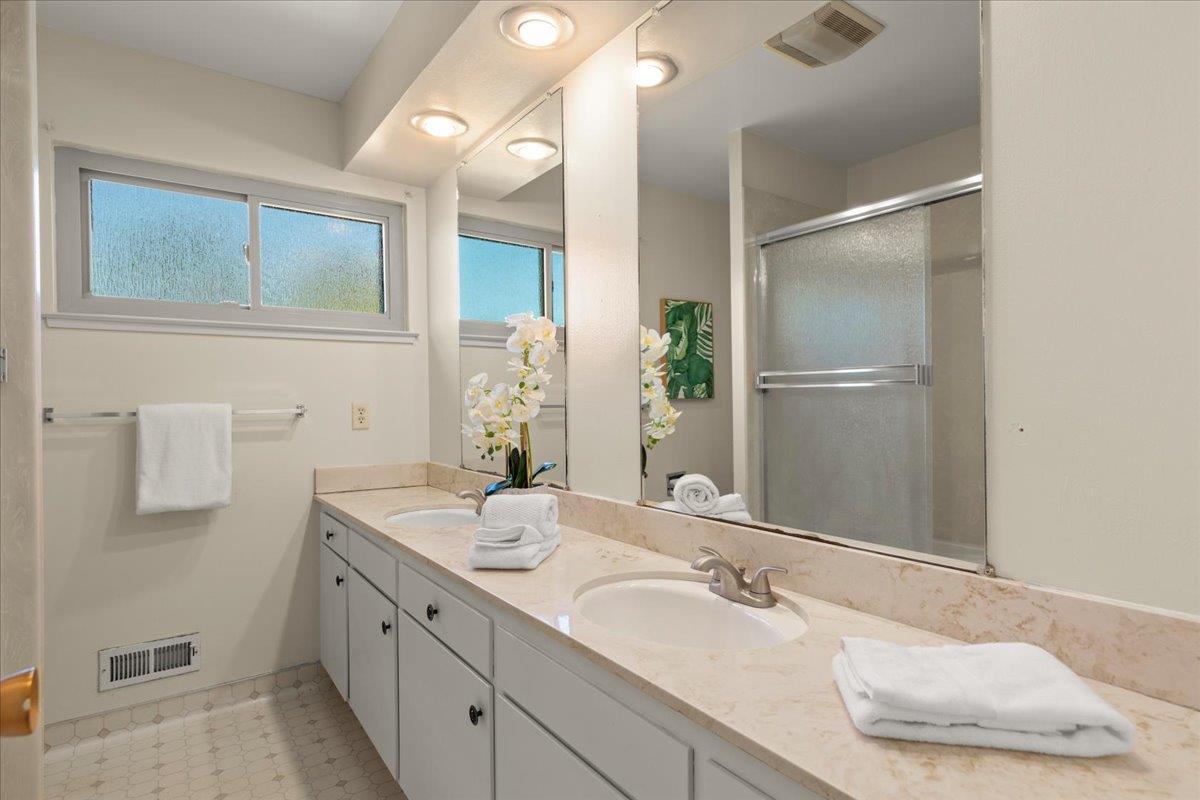 Detail Gallery Image 20 of 40 For 741 Saranac Dr, Sunnyvale,  CA 94087 - 4 Beds | 2 Baths