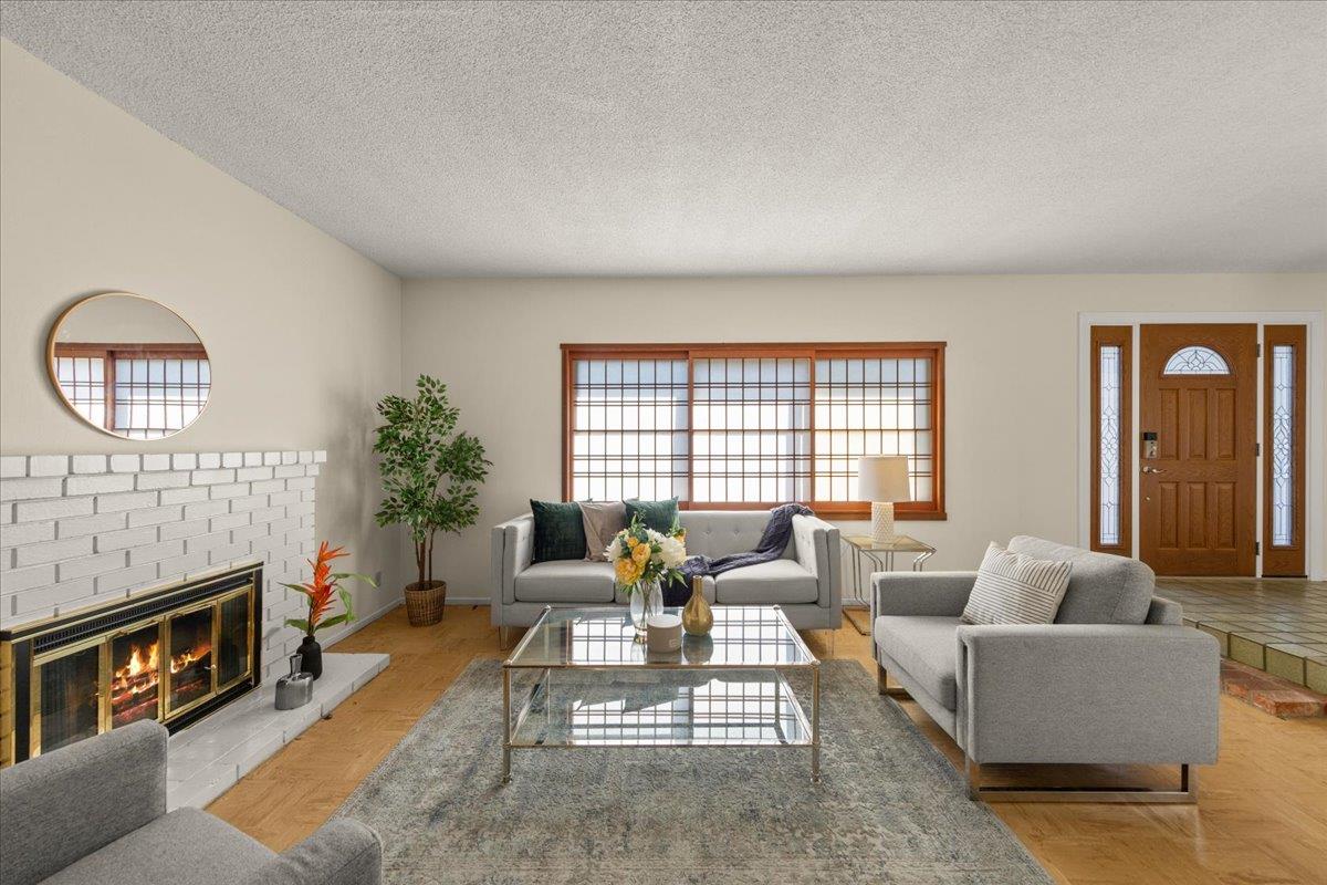 Detail Gallery Image 6 of 40 For 741 Saranac Dr, Sunnyvale,  CA 94087 - 4 Beds | 2 Baths