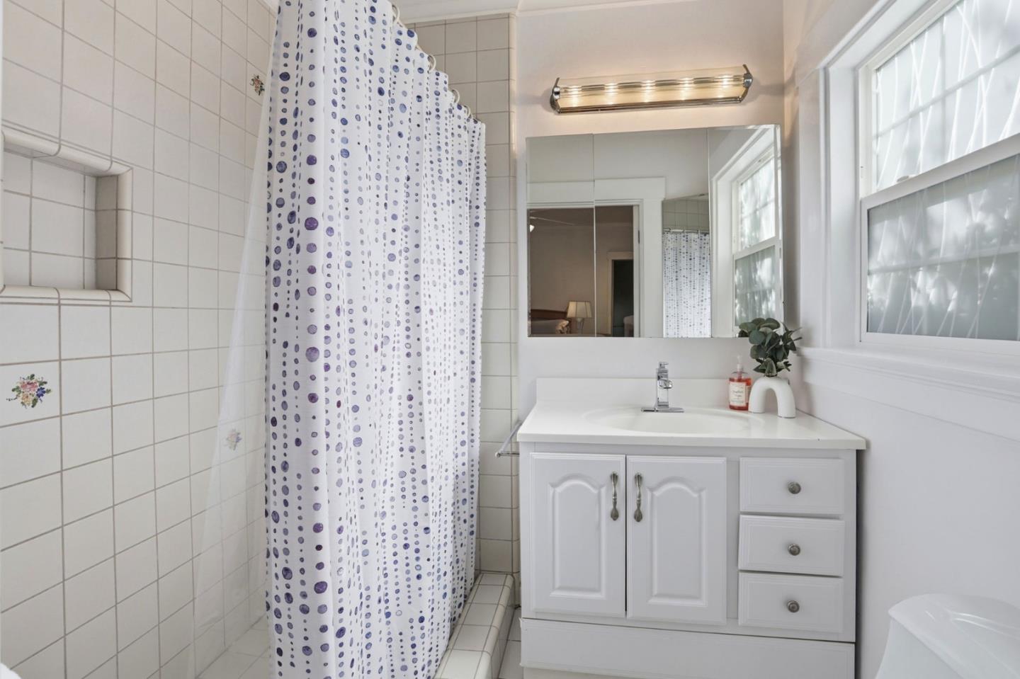 Detail Gallery Image 18 of 52 For 1068 Broadway Ave, San Jose,  CA 95125 - 2 Beds | 2 Baths