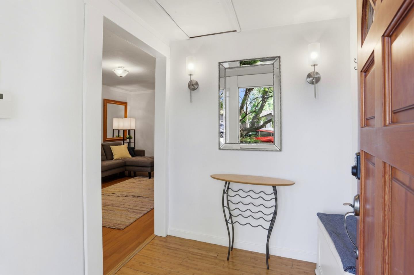 Detail Gallery Image 3 of 52 For 1068 Broadway Ave, San Jose,  CA 95125 - 2 Beds | 2 Baths