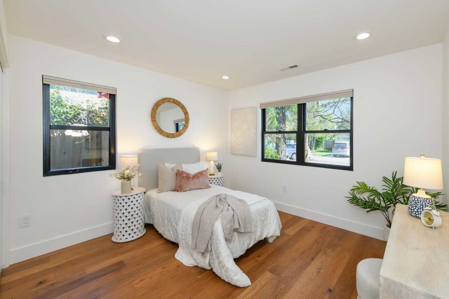 Detail Gallery Image 19 of 44 For 1162 Mckinley St, Redwood City,  CA 94061 - 2 Beds | 2 Baths