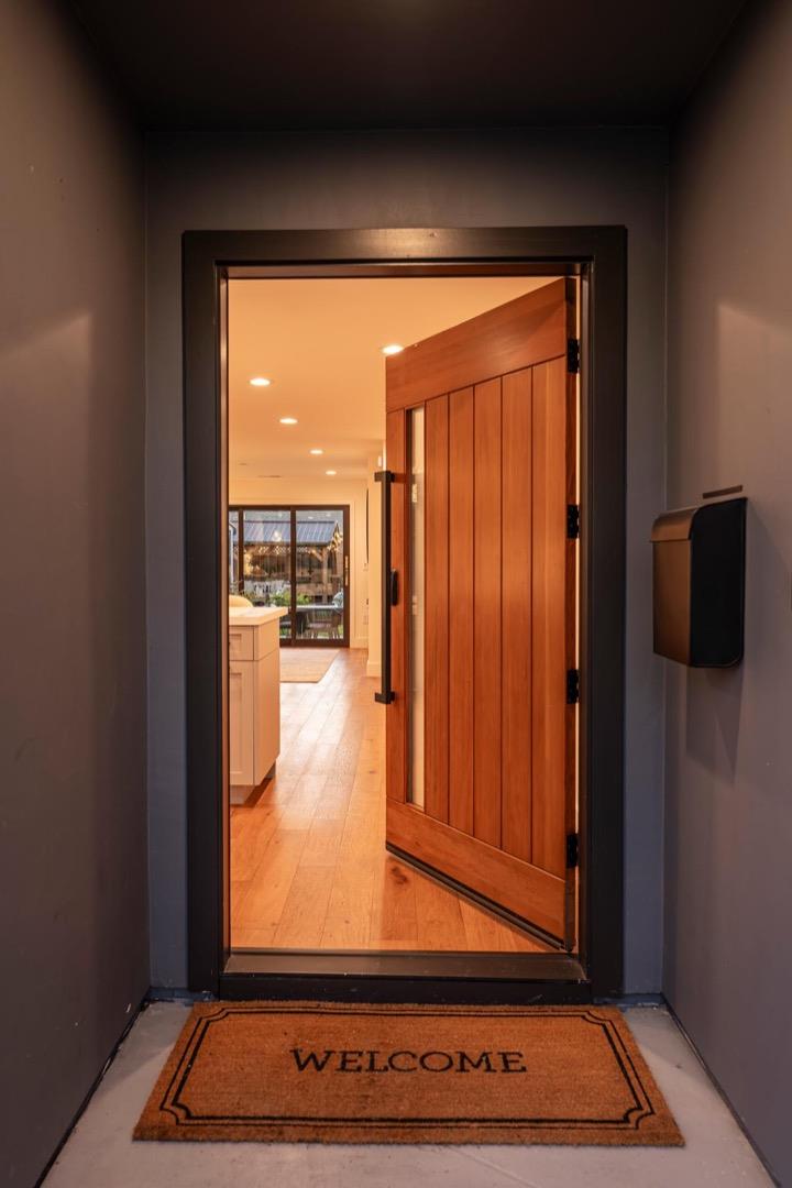 Detail Gallery Image 2 of 44 For 1162 Mckinley St, Redwood City,  CA 94061 - 2 Beds | 2 Baths