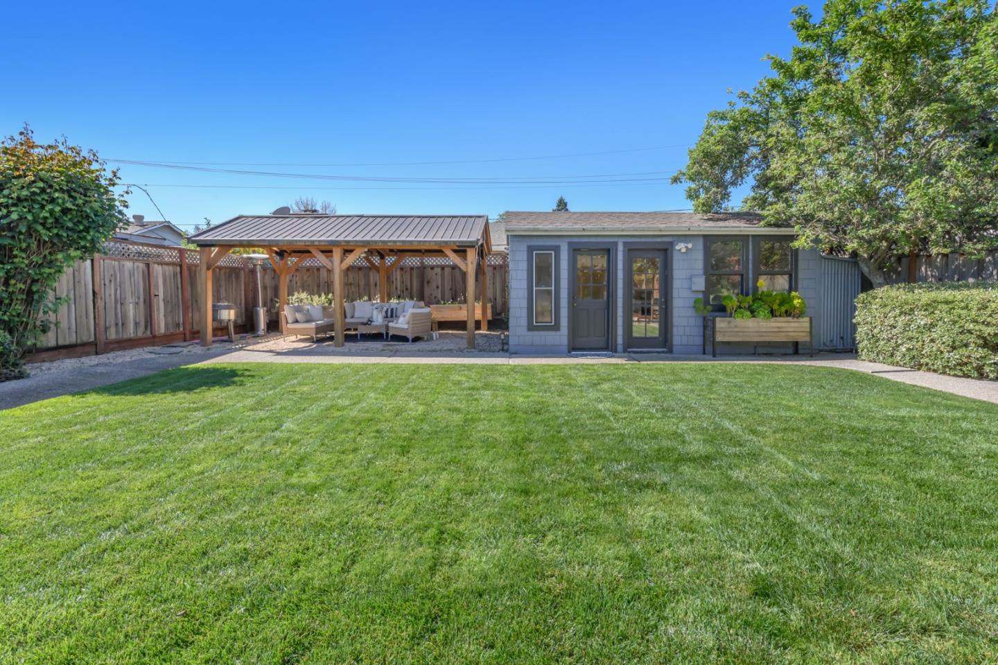 Detail Gallery Image 26 of 44 For 1162 Mckinley St, Redwood City,  CA 94061 - 2 Beds | 2 Baths