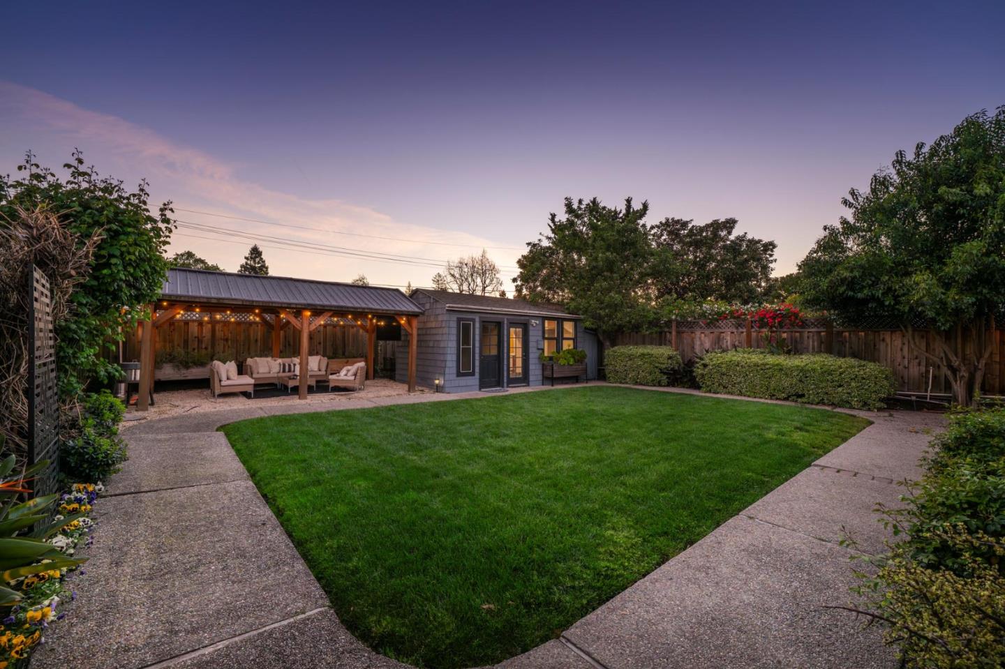 Detail Gallery Image 30 of 44 For 1162 Mckinley St, Redwood City,  CA 94061 - 2 Beds | 2 Baths