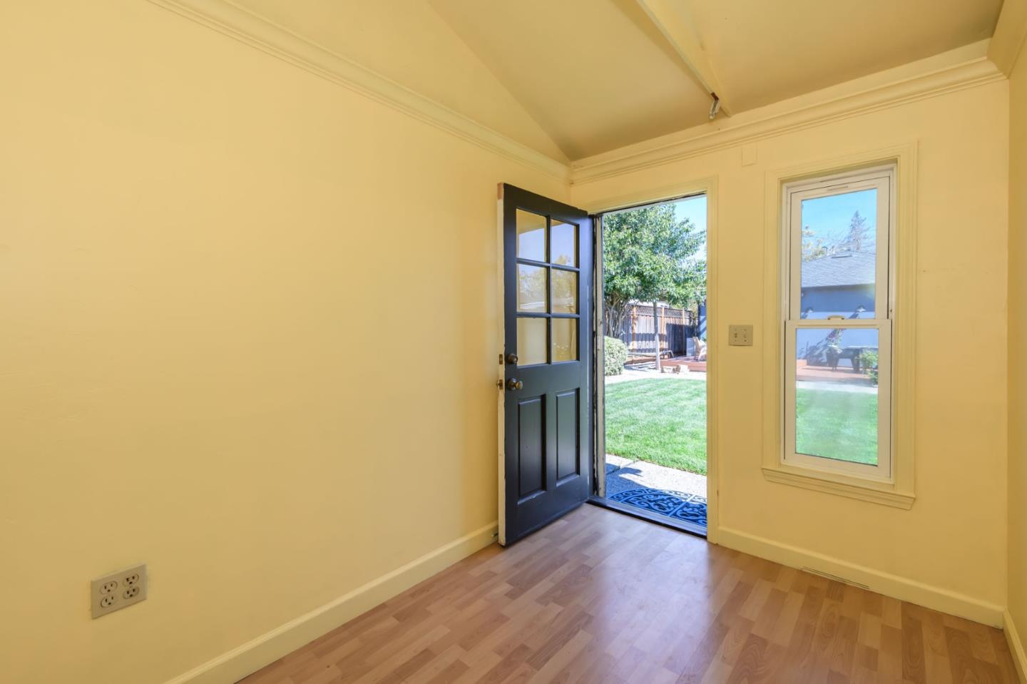 Detail Gallery Image 34 of 44 For 1162 Mckinley St, Redwood City,  CA 94061 - 2 Beds | 2 Baths