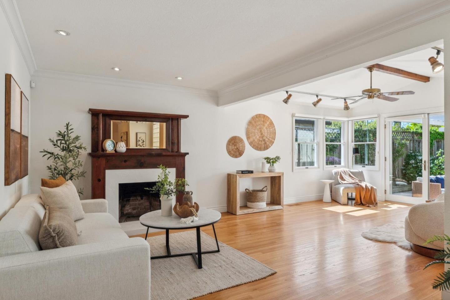 Detail Gallery Image 7 of 18 For 4343 Jan Way, San Jose,  CA 95124 - 3 Beds | 2 Baths