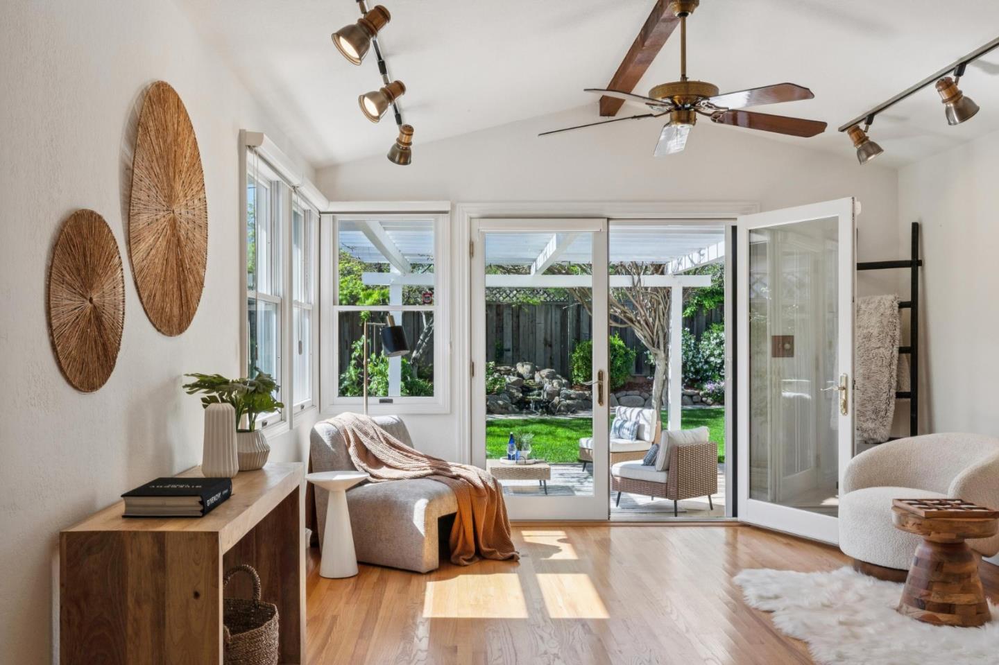 Detail Gallery Image 8 of 18 For 4343 Jan Way, San Jose,  CA 95124 - 3 Beds | 2 Baths