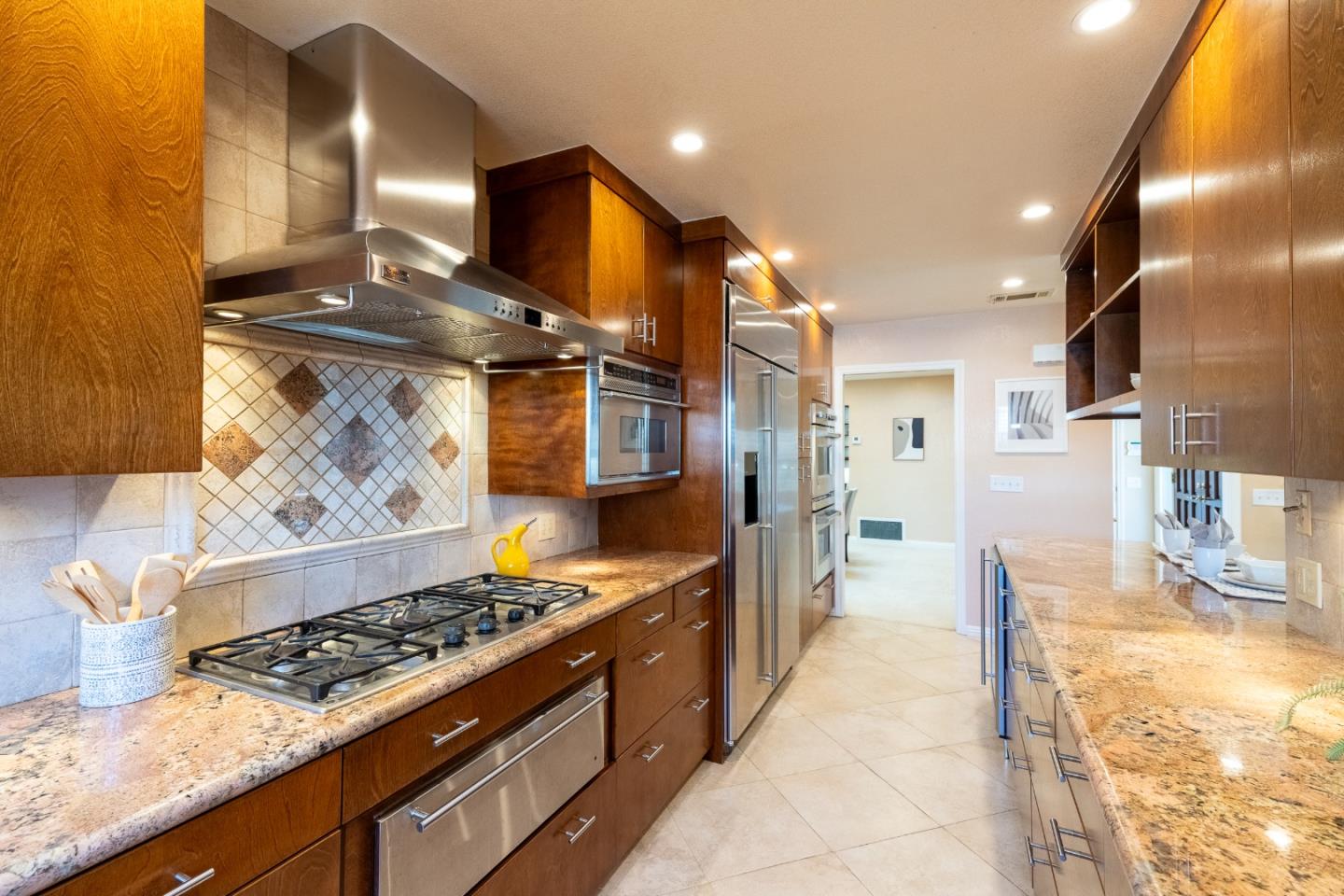 Detail Gallery Image 14 of 46 For 7680 Santa Paula Dr, Gilroy,  CA 95020 - 4 Beds | 2 Baths