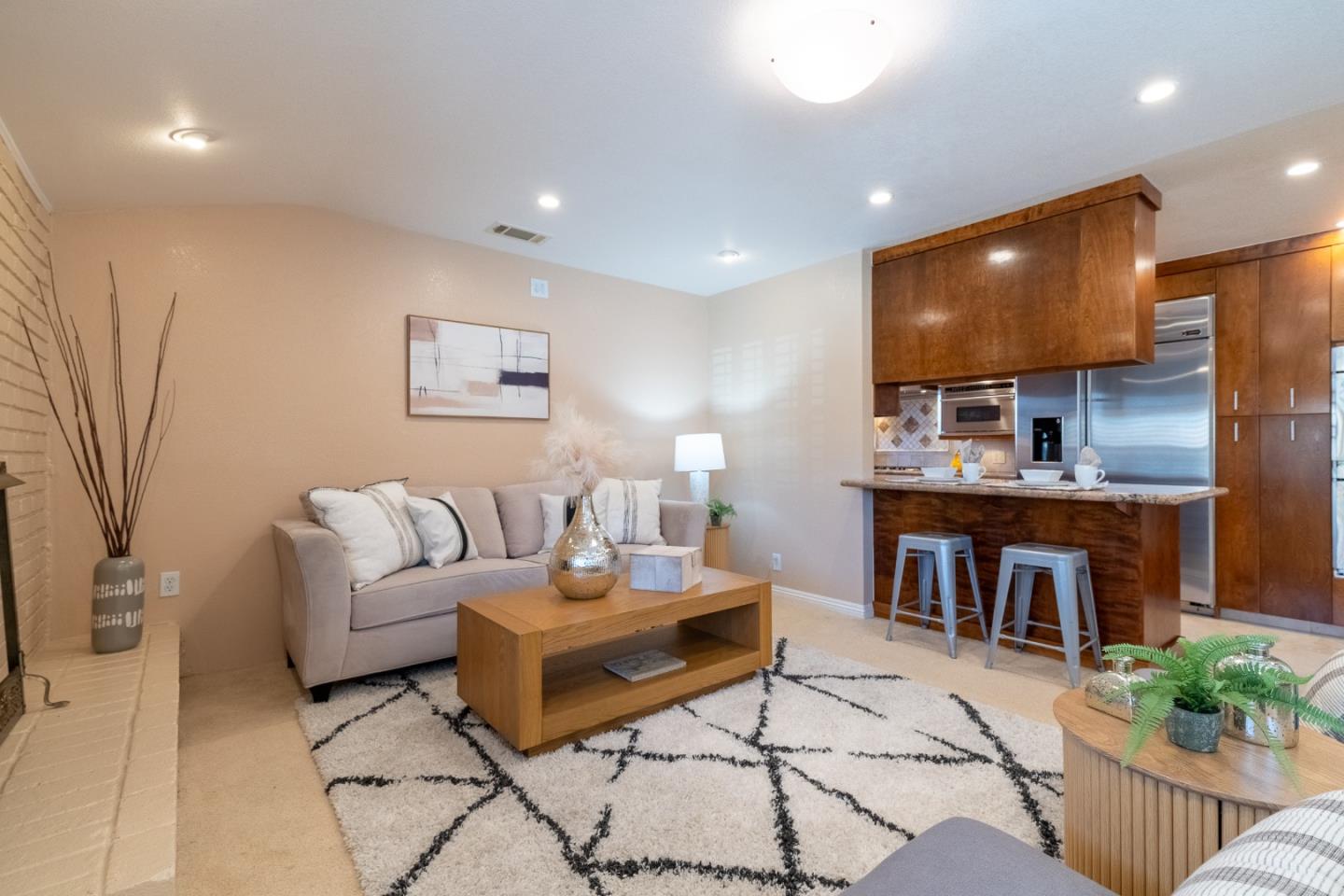 Detail Gallery Image 7 of 46 For 7680 Santa Paula Dr, Gilroy,  CA 95020 - 4 Beds | 2 Baths