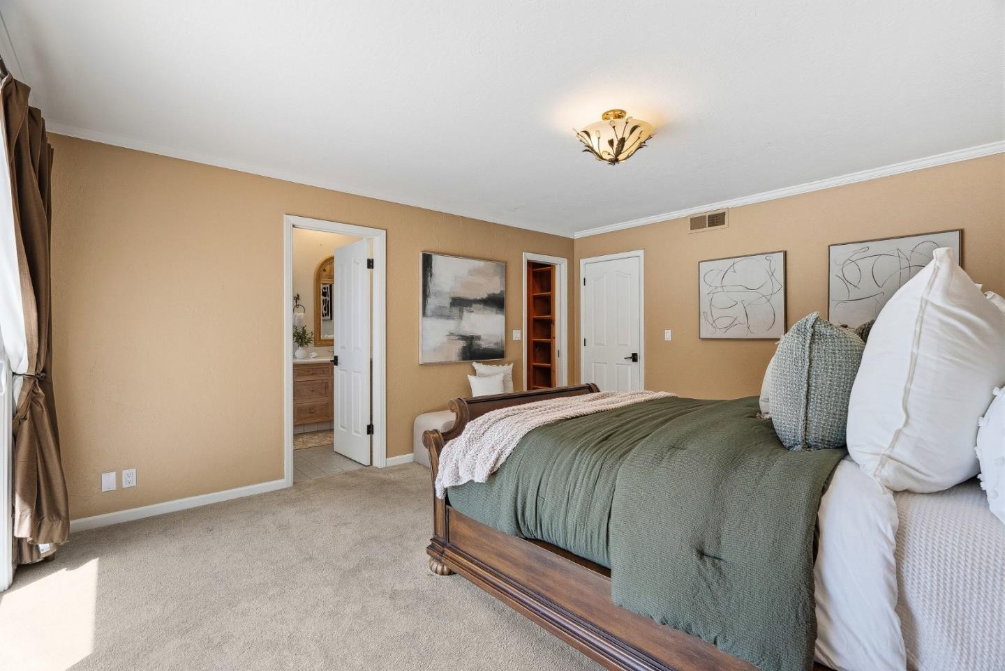 Detail Gallery Image 20 of 49 For 14850 Muleta Dr, Salinas,  CA 93908 - 4 Beds | 3 Baths