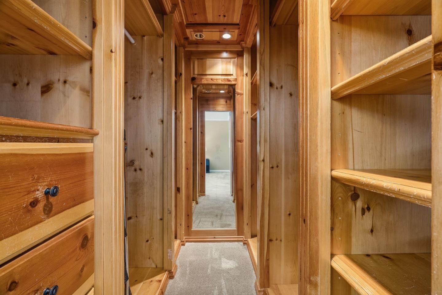 Detail Gallery Image 26 of 49 For 14850 Muleta Dr, Salinas,  CA 93908 - 4 Beds | 3 Baths