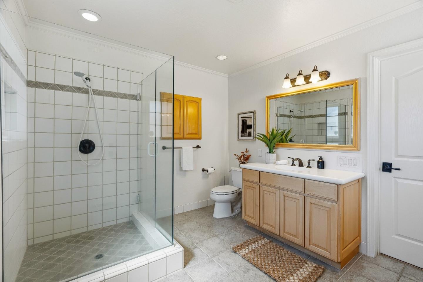 Detail Gallery Image 34 of 49 For 14850 Muleta Dr, Salinas,  CA 93908 - 4 Beds | 3 Baths