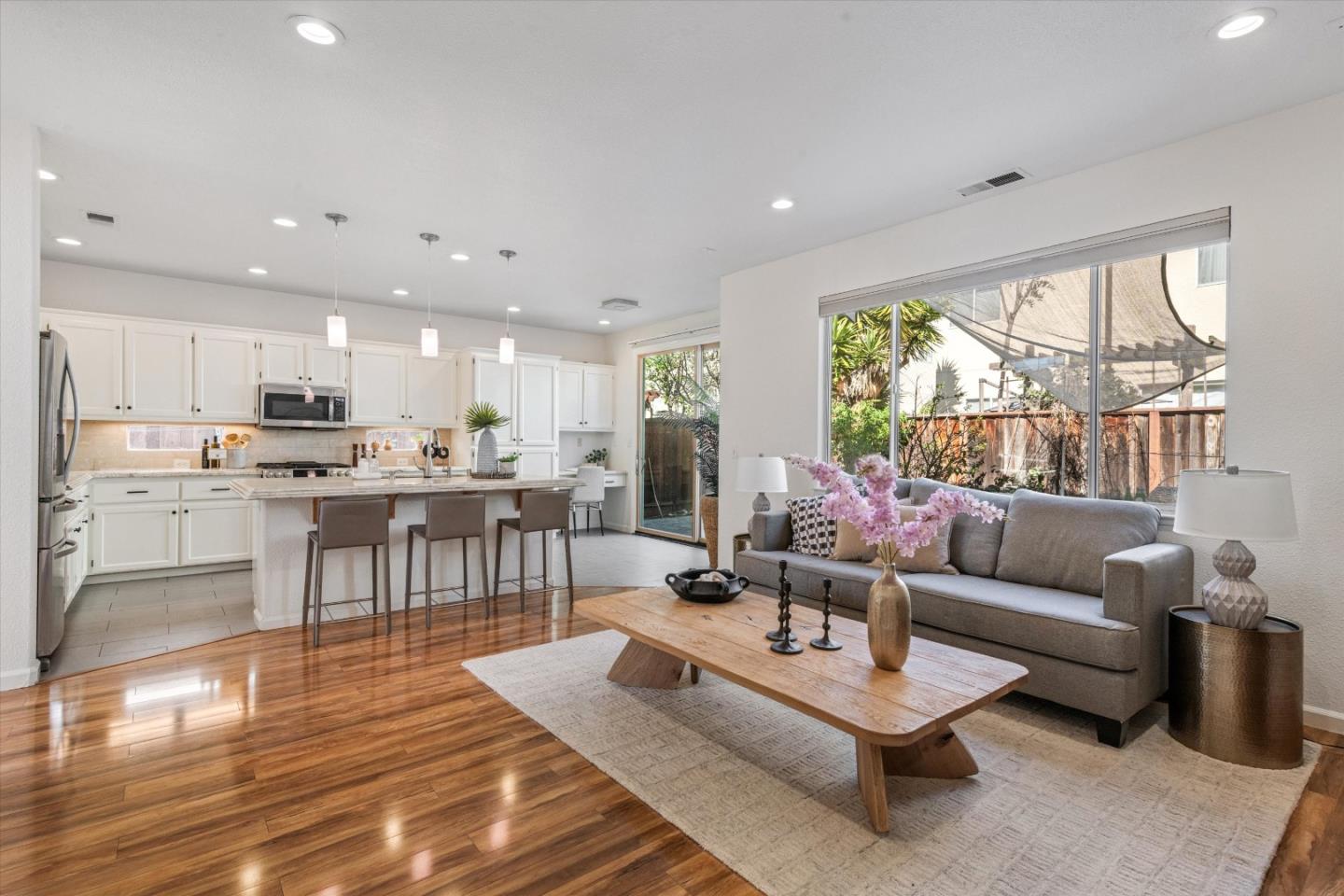 Detail Gallery Image 10 of 37 For 2231 Esperanca Ave, Santa Clara,  CA 95054 - 4 Beds | 3 Baths