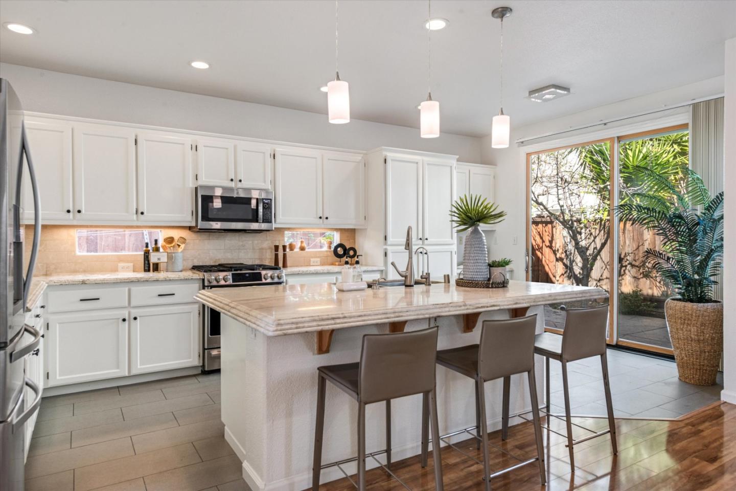 Detail Gallery Image 12 of 37 For 2231 Esperanca Ave, Santa Clara,  CA 95054 - 4 Beds | 3 Baths