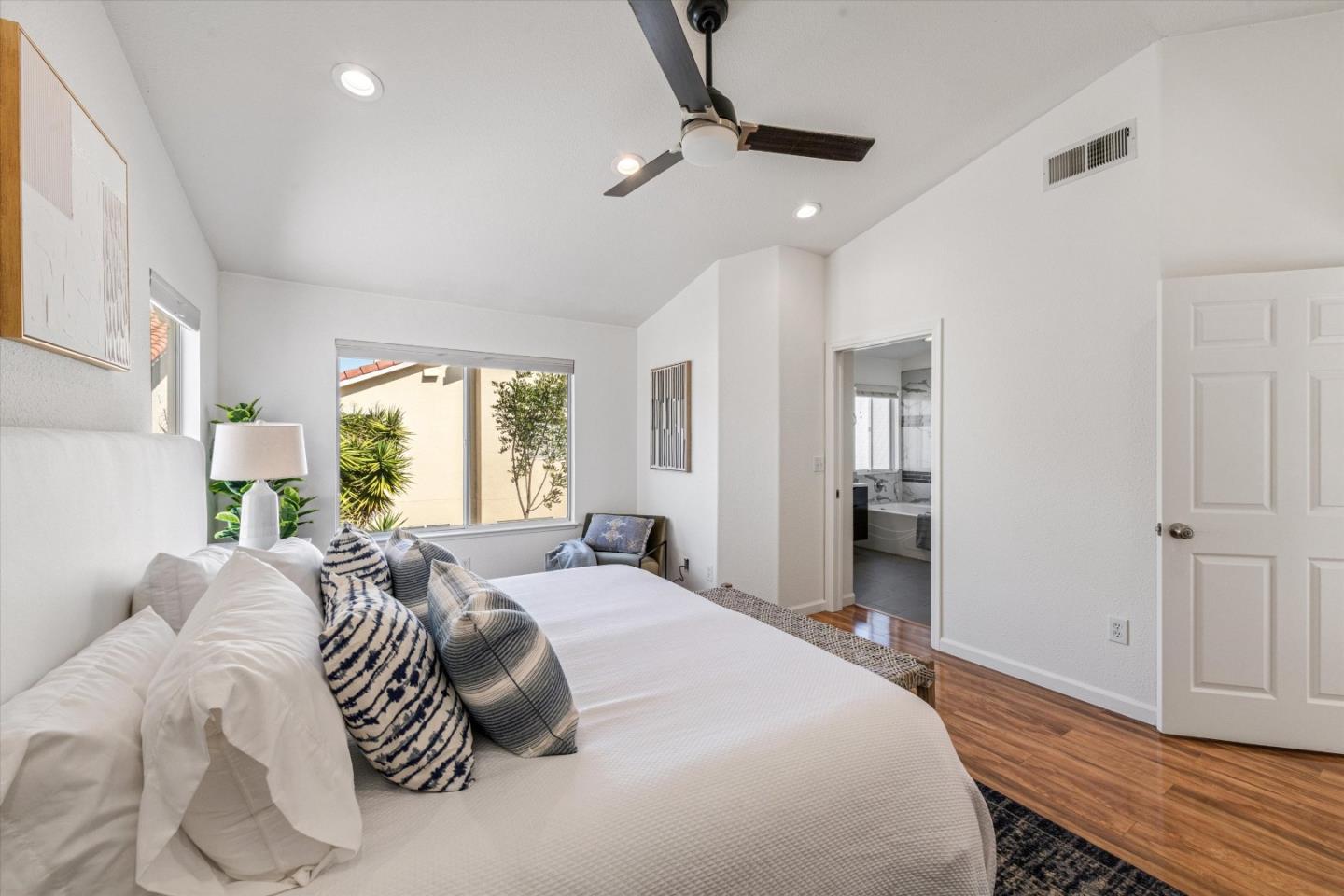 Detail Gallery Image 16 of 37 For 2231 Esperanca Ave, Santa Clara,  CA 95054 - 4 Beds | 3 Baths