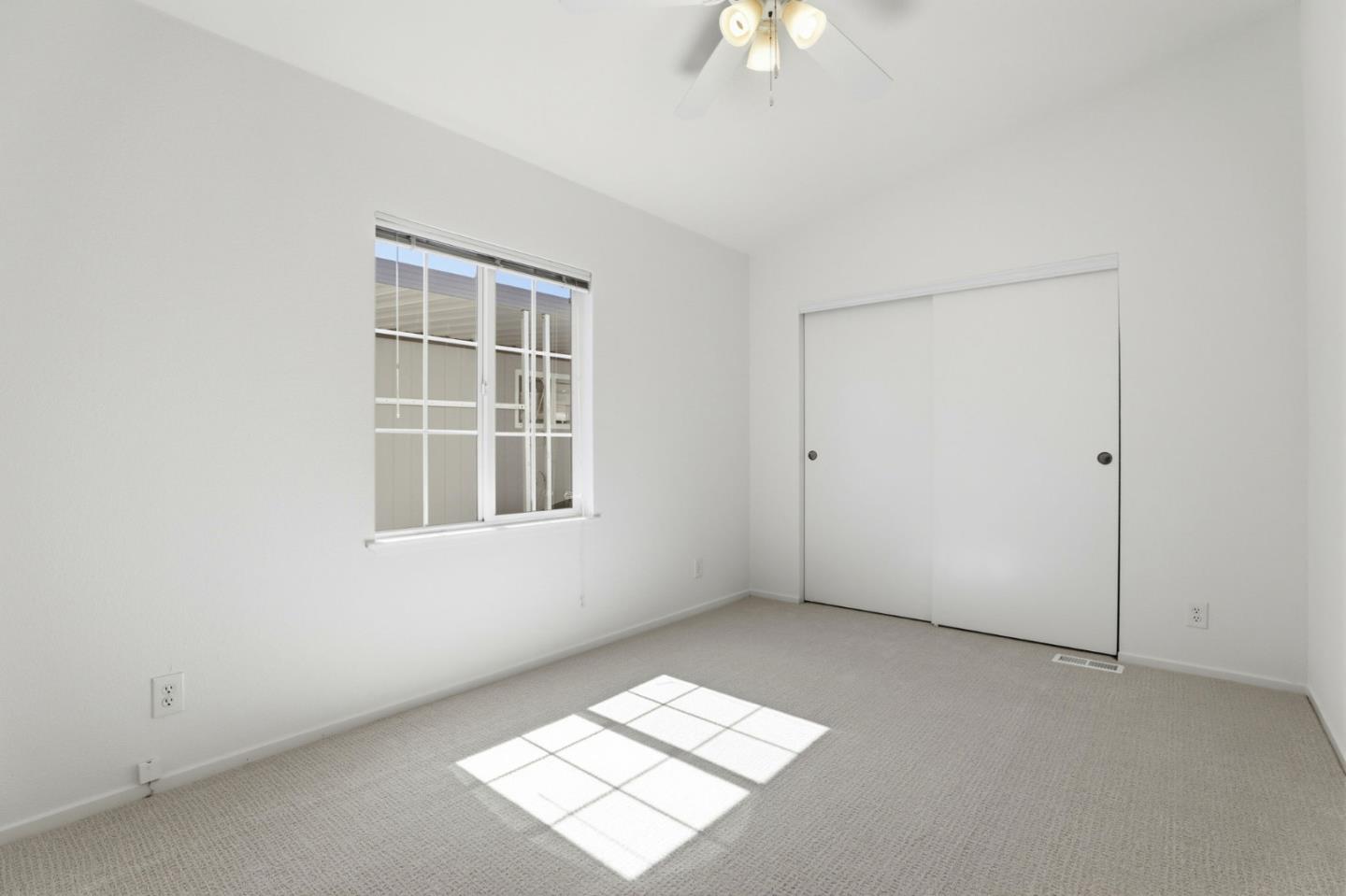 Detail Gallery Image 14 of 31 For 191 E El Camino Real #213,  Mountain View,  CA 94040 - 2 Beds | 2 Baths