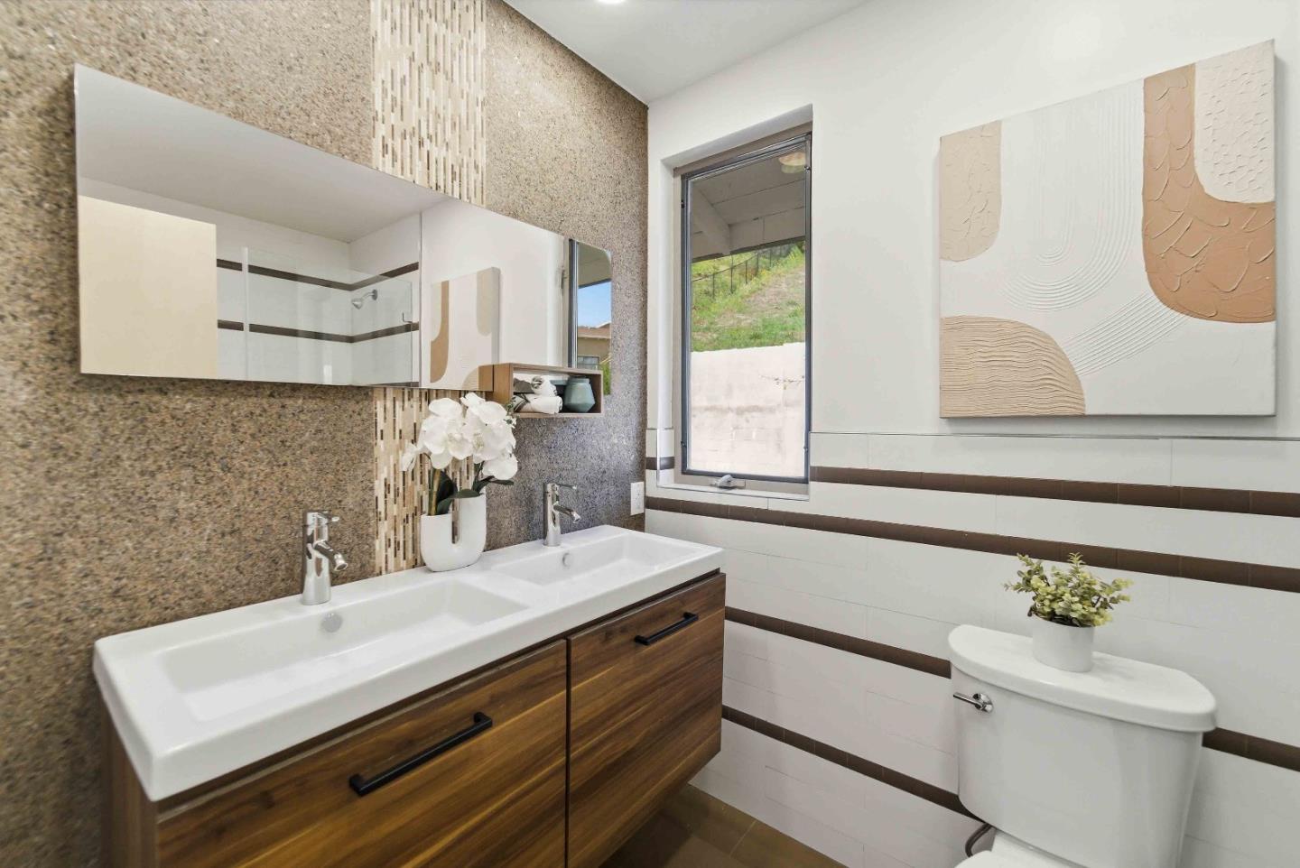 Detail Gallery Image 20 of 34 For 10116 Vista Valle Ct, San Jose,  CA 95127 - 4 Beds | 3 Baths