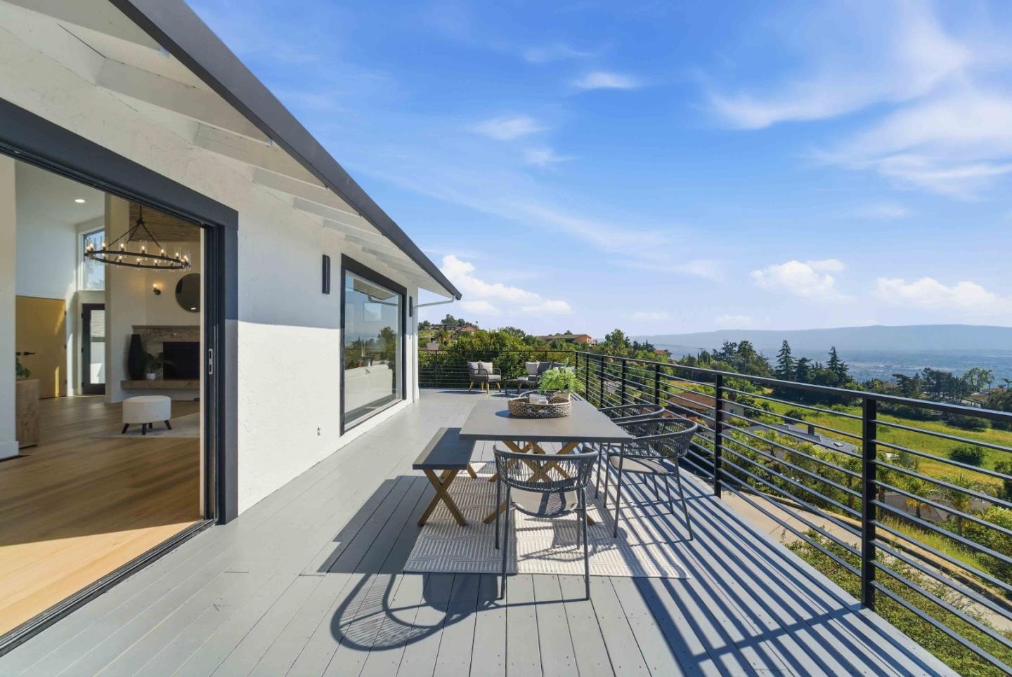 Detail Gallery Image 23 of 34 For 10116 Vista Valle Ct, San Jose,  CA 95127 - 4 Beds | 3 Baths