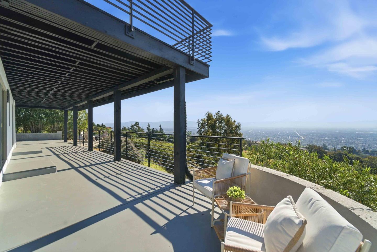 Detail Gallery Image 25 of 34 For 10116 Vista Valle Ct, San Jose,  CA 95127 - 4 Beds | 3 Baths