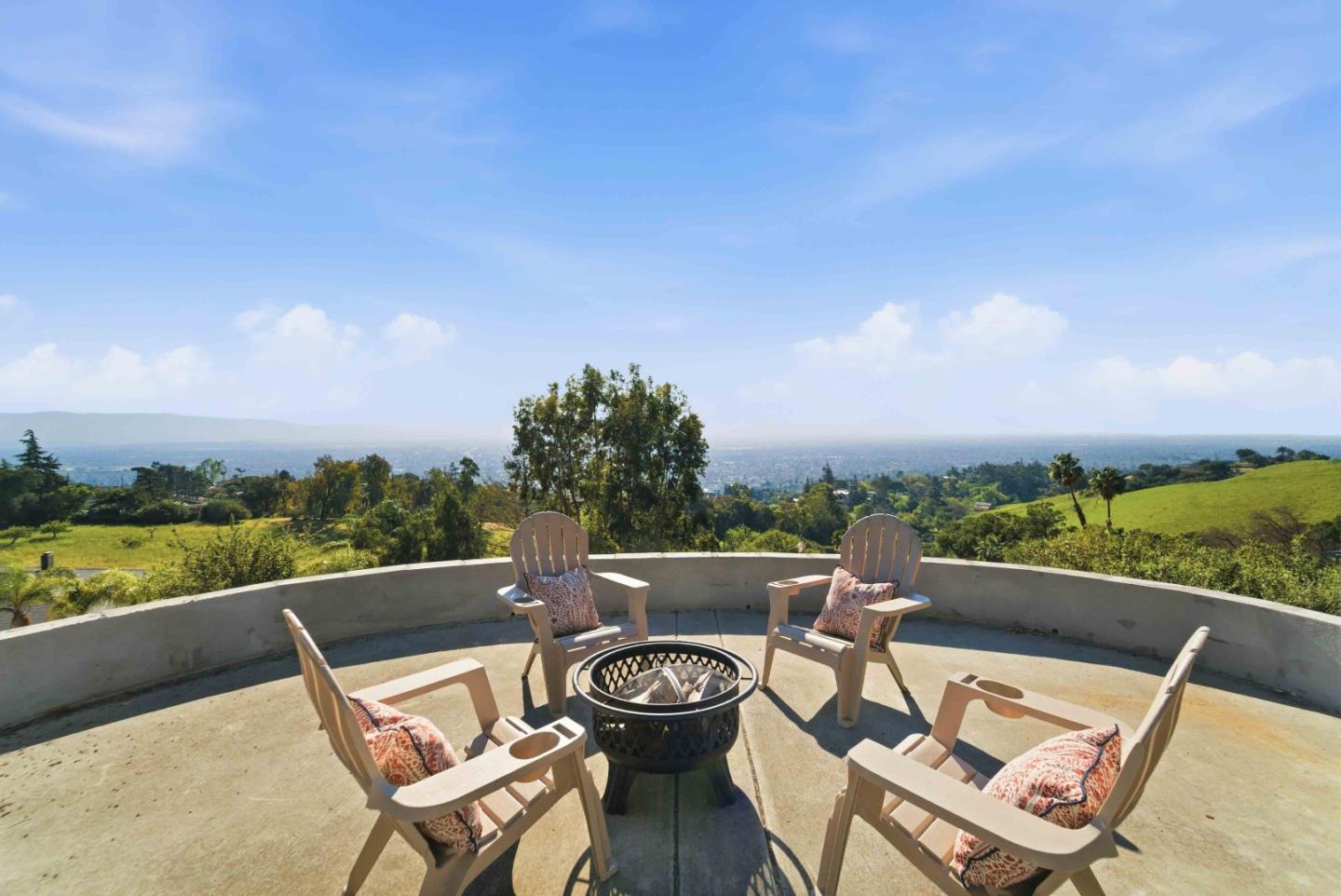 Detail Gallery Image 26 of 34 For 10116 Vista Valle Ct, San Jose,  CA 95127 - 4 Beds | 3 Baths