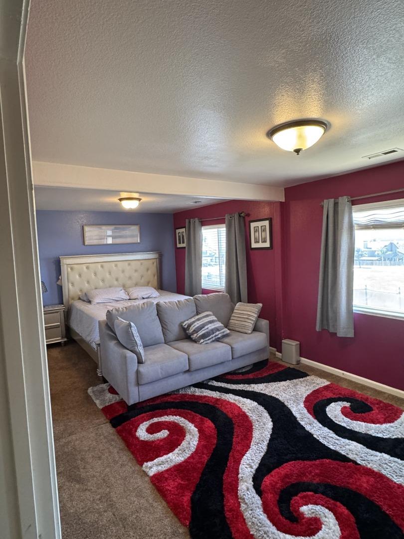 Detail Gallery Image 14 of 21 For 1231 Carmelo, Soledad,  CA 93960 - 6 Beds | 3 Baths