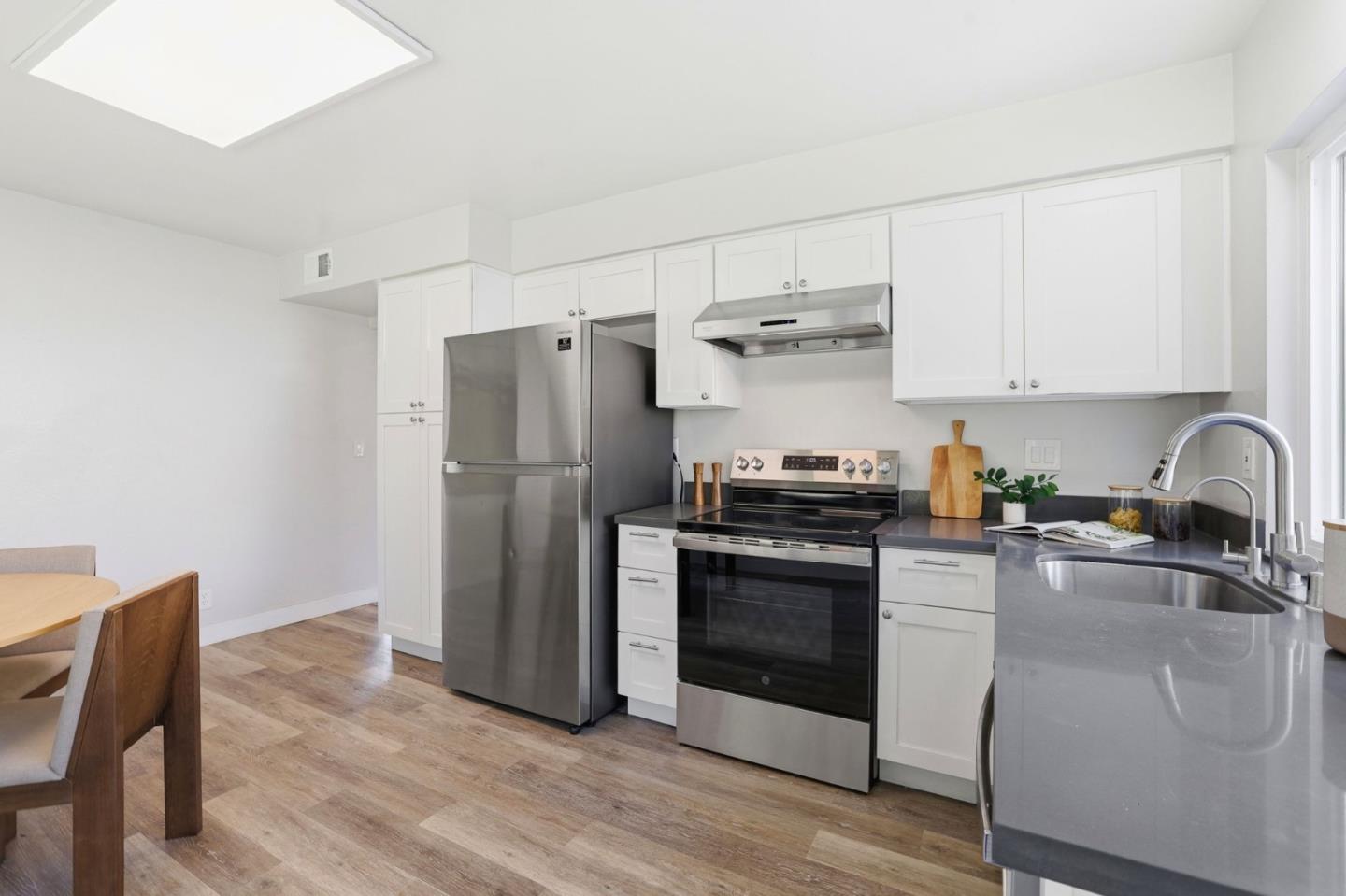 Detail Gallery Image 12 of 30 For 1252 Turrett Dr, San Jose,  CA 95131 - 3 Beds | 2 Baths