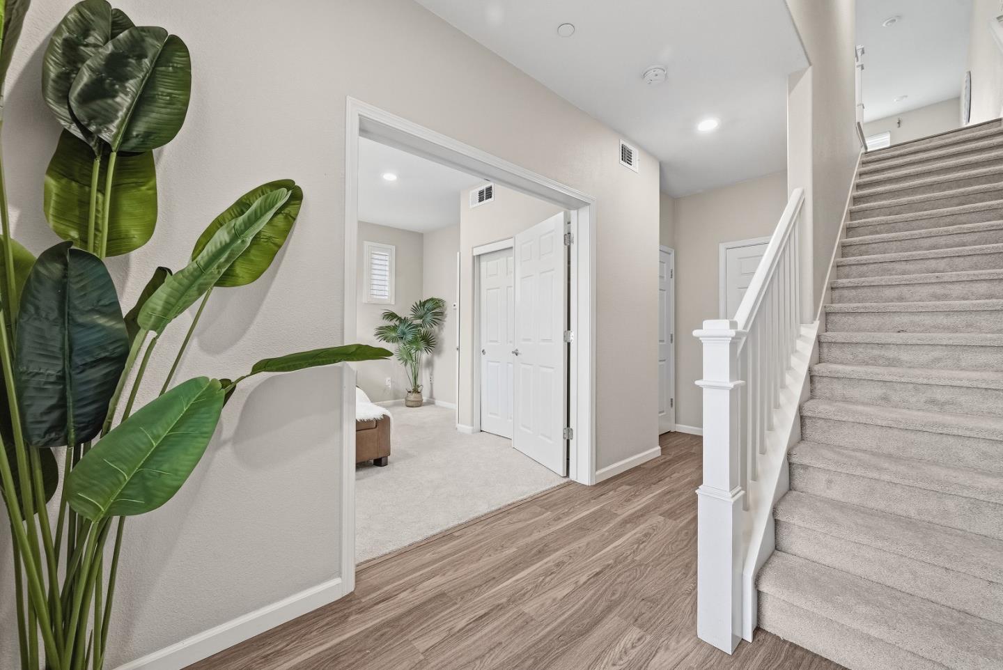 Photo #4: ML82039518 Listing: Photo #4