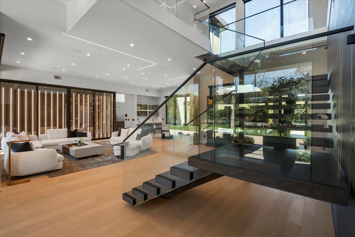 Detail Gallery Image 17 of 142 For 14920 Sobey Rd, Saratoga,  CA 95070 - 8 Beds | 7 Baths