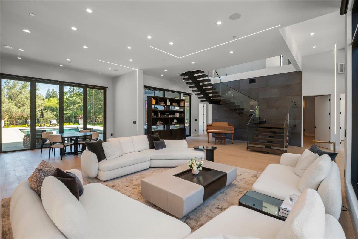 Detail Gallery Image 23 of 142 For 14920 Sobey Rd, Saratoga,  CA 95070 - 8 Beds | 7 Baths