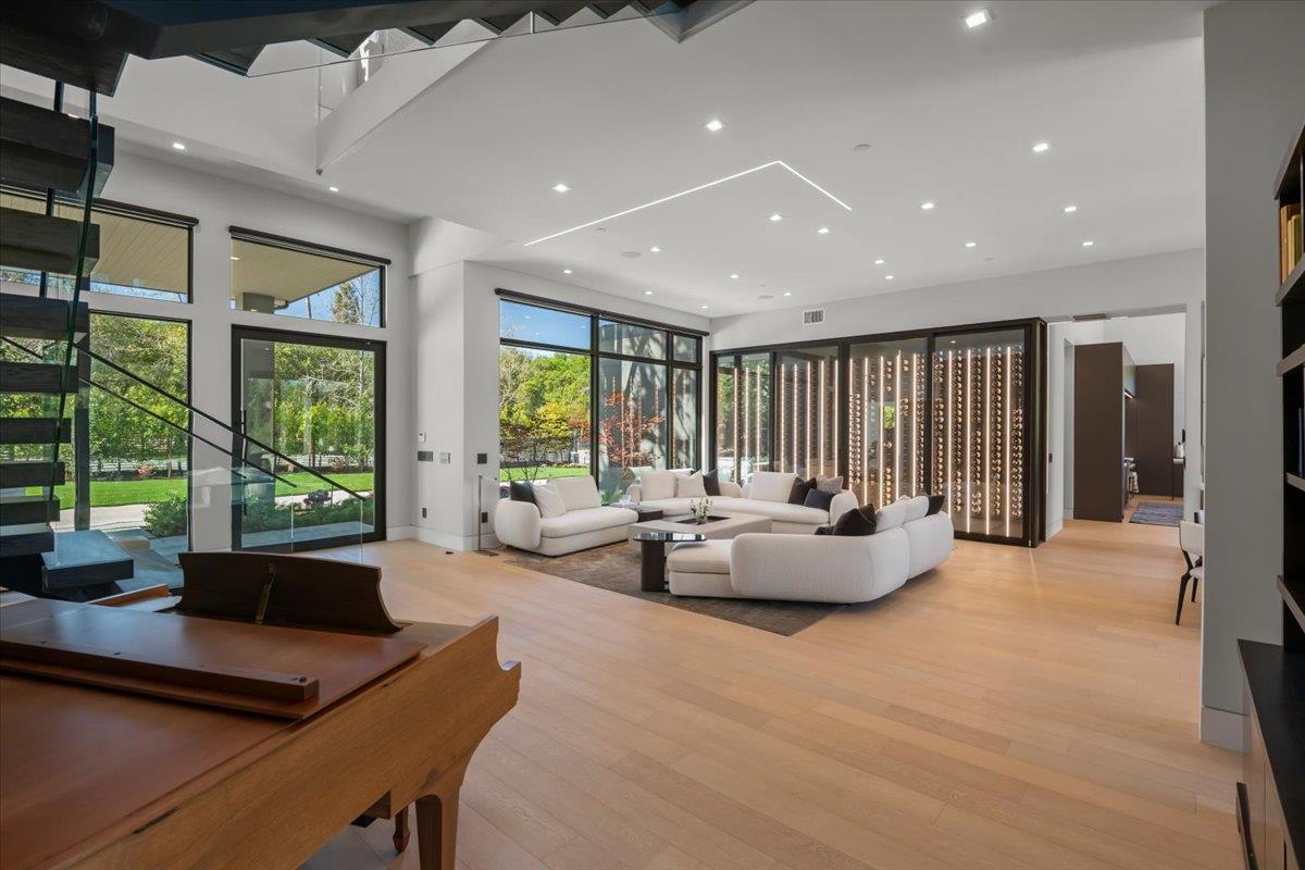 Detail Gallery Image 28 of 142 For 14920 Sobey Rd, Saratoga,  CA 95070 - 8 Beds | 7 Baths