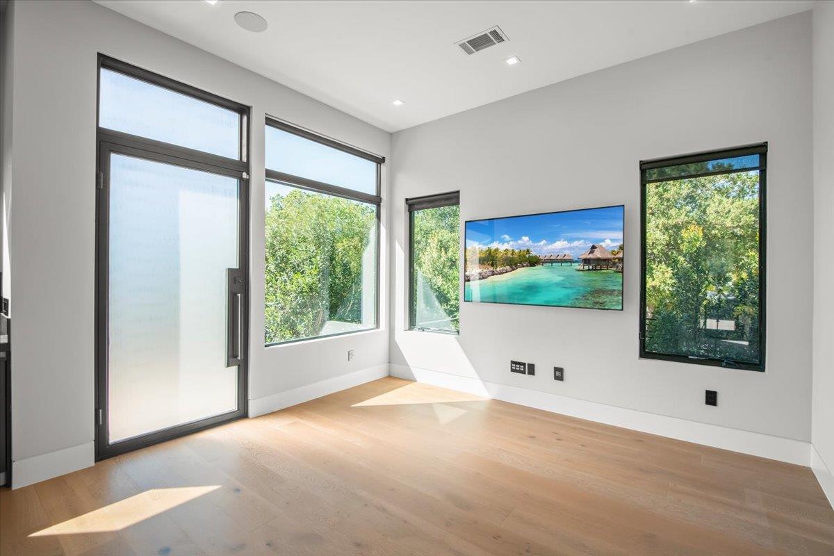 Detail Gallery Image 99 of 142 For 14920 Sobey Rd, Saratoga,  CA 95070 - 8 Beds | 7 Baths