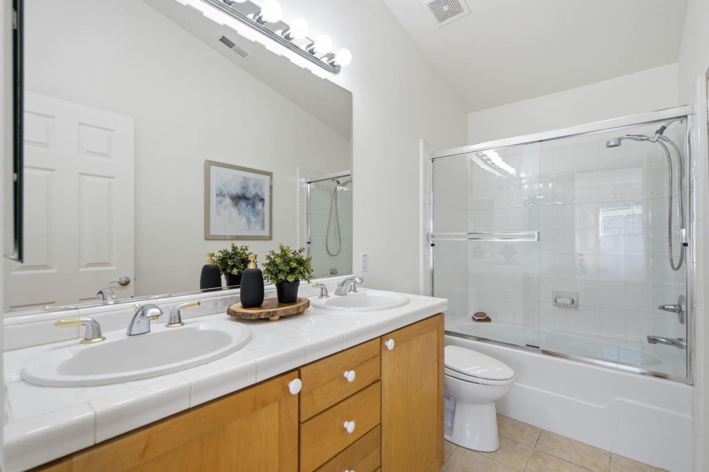 Photo #20: ML82039528 Listing: Photo #20