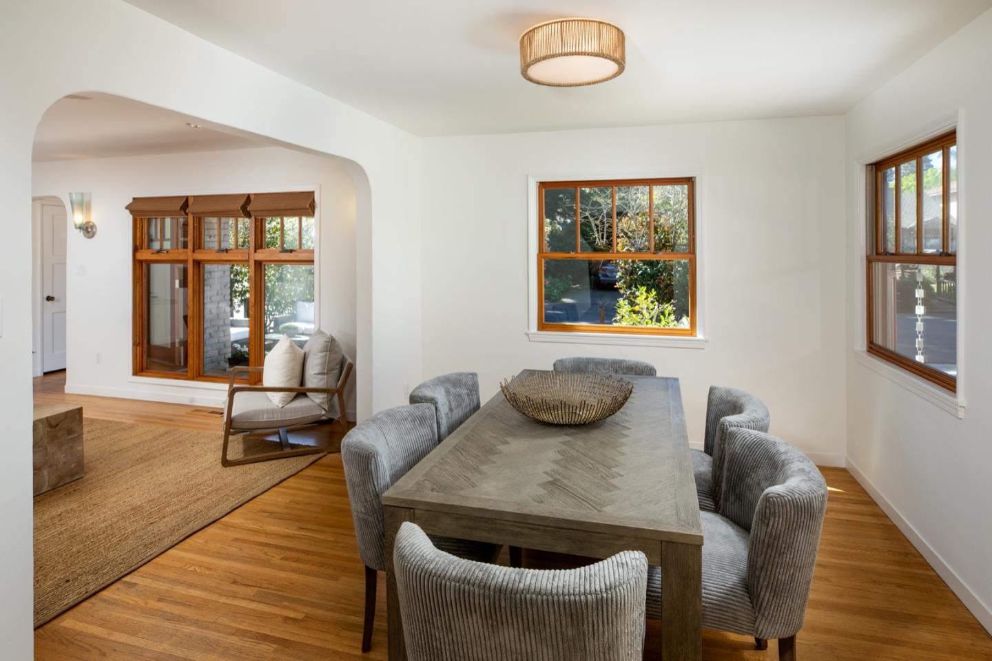 Detail Gallery Image 11 of 40 For 204 Princeton Rd, Menlo Park,  CA 94025 - 3 Beds | 2 Baths