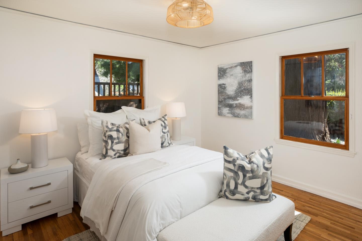 Detail Gallery Image 20 of 40 For 204 Princeton Rd, Menlo Park,  CA 94025 - 3 Beds | 2 Baths