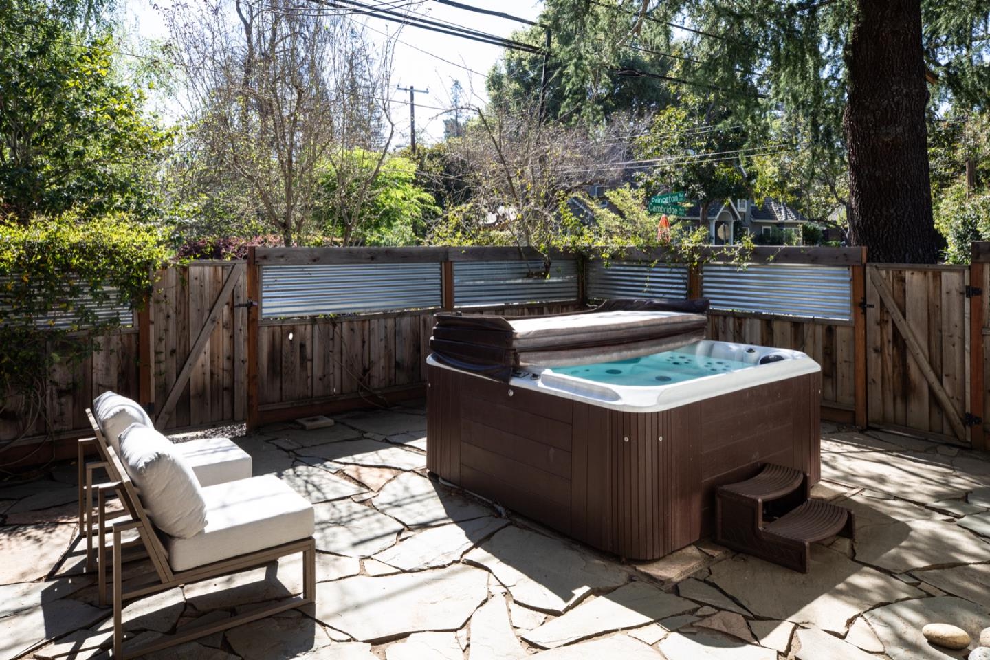 Detail Gallery Image 36 of 40 For 204 Princeton Rd, Menlo Park,  CA 94025 - 3 Beds | 2 Baths