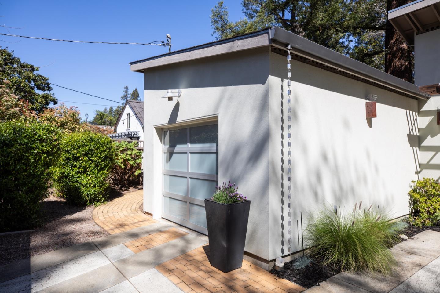 Detail Gallery Image 38 of 40 For 204 Princeton Rd, Menlo Park,  CA 94025 - 3 Beds | 2 Baths