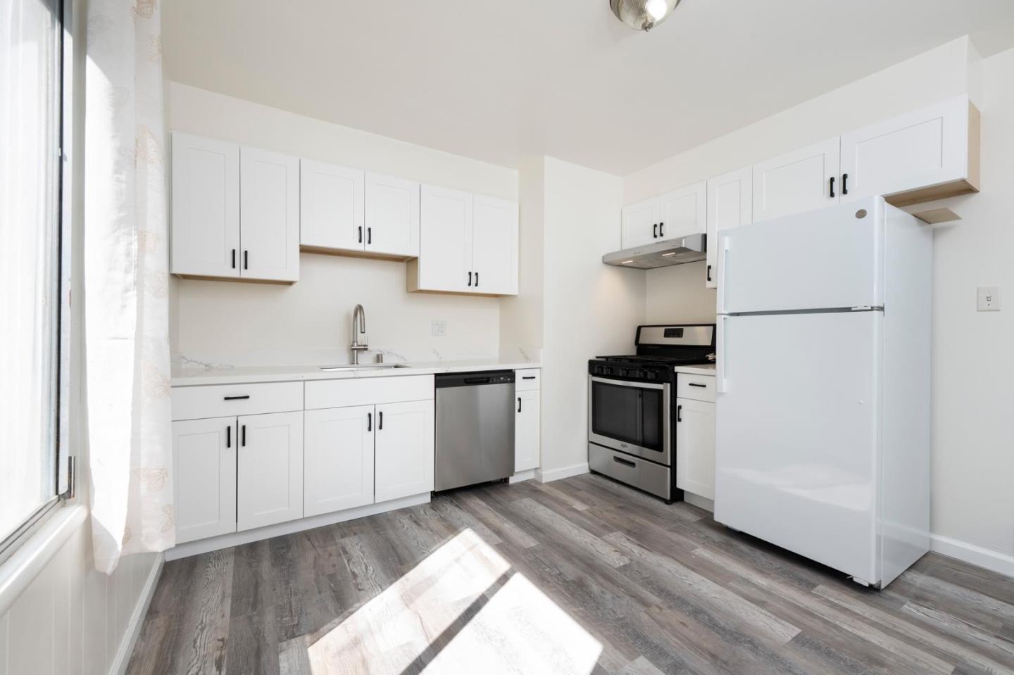 Detail Gallery Image 5 of 15 For 56 Daly Ct, South San Francisco,  CA 94080 - 3 Beds | 1 Baths