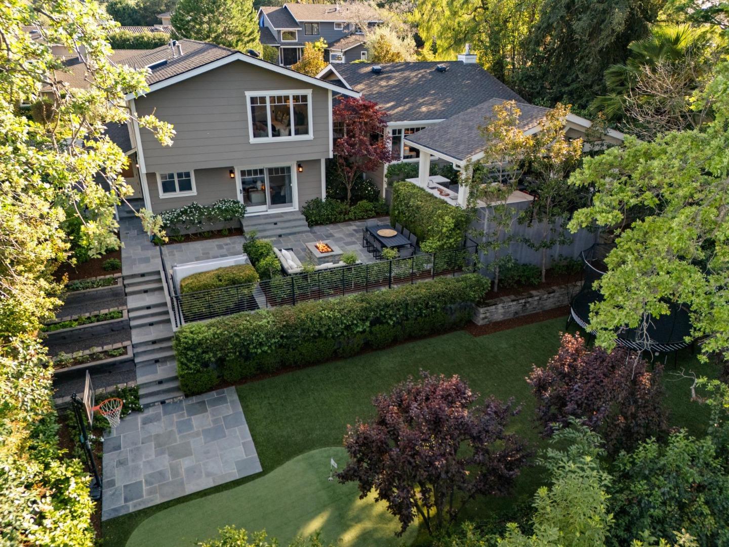 Detail Gallery Image 33 of 49 For 1030 Deanna Dr, Menlo Park,  CA 94025 - 4 Beds | 2/1 Baths