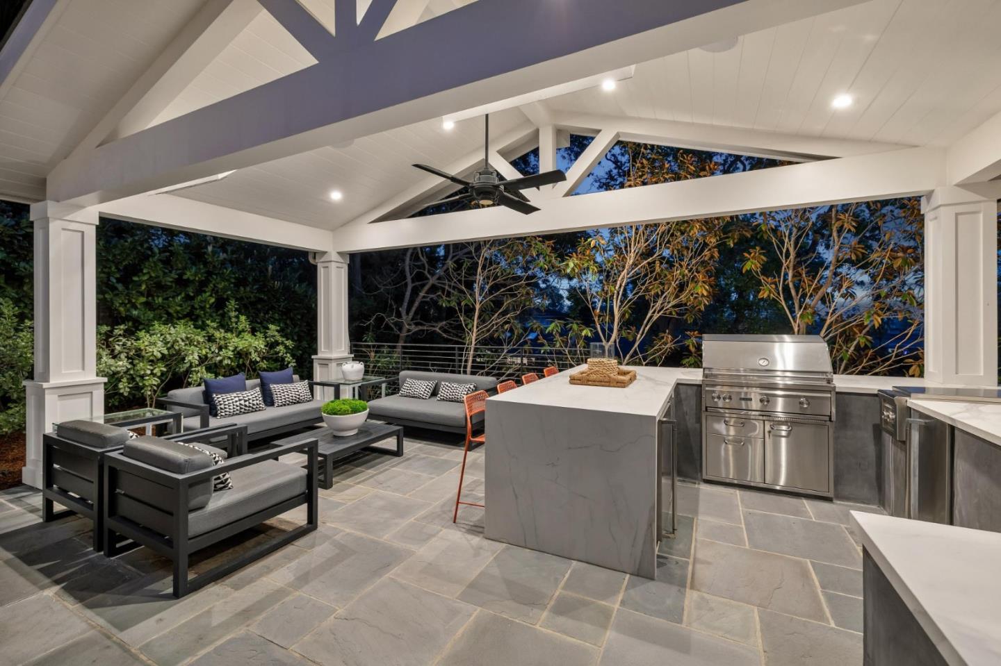 Detail Gallery Image 38 of 49 For 1030 Deanna Dr, Menlo Park,  CA 94025 - 4 Beds | 2/1 Baths